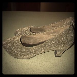 Girls heels pumps size 1